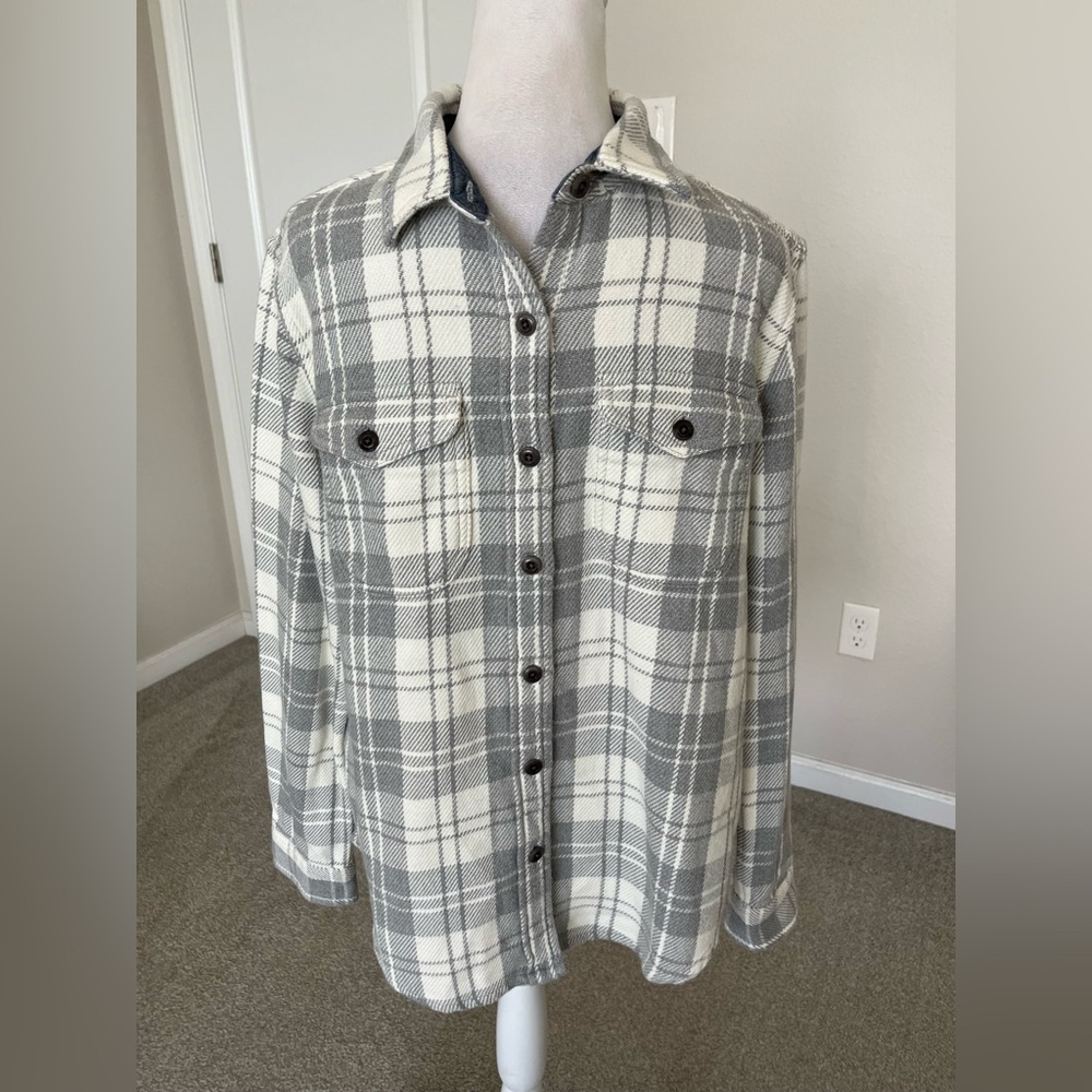 NWT OuterKnown 100% Organic Cotton The Blanket Shirt Size XS/S in White and Gray